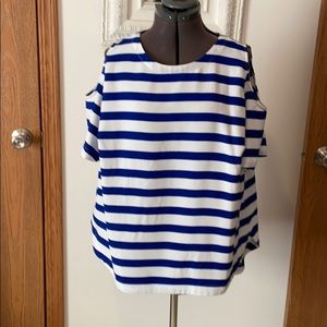 Stylus Cold shoulder top